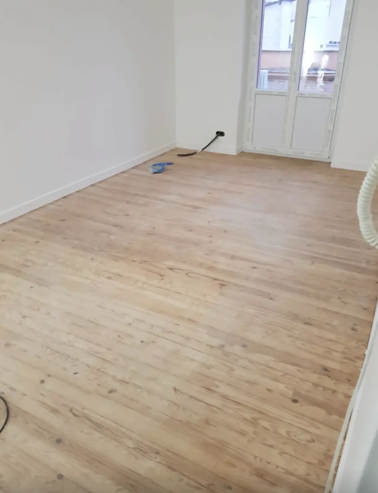 Chambre avec parquet massif — Avant travaux à Issoire