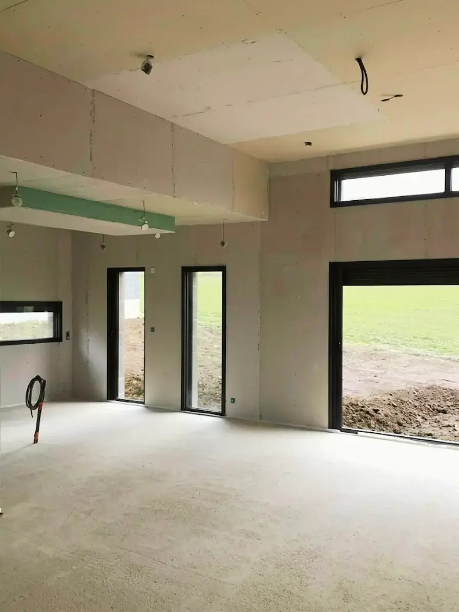 Salon ouvert avec verrière — Avant travaux à Lempdes